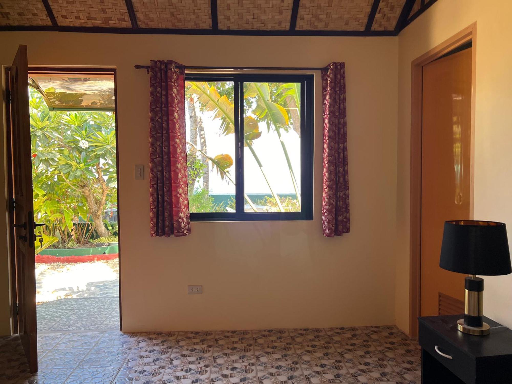 Bamboo Paradise Beach Resort Argao Exteriör bild