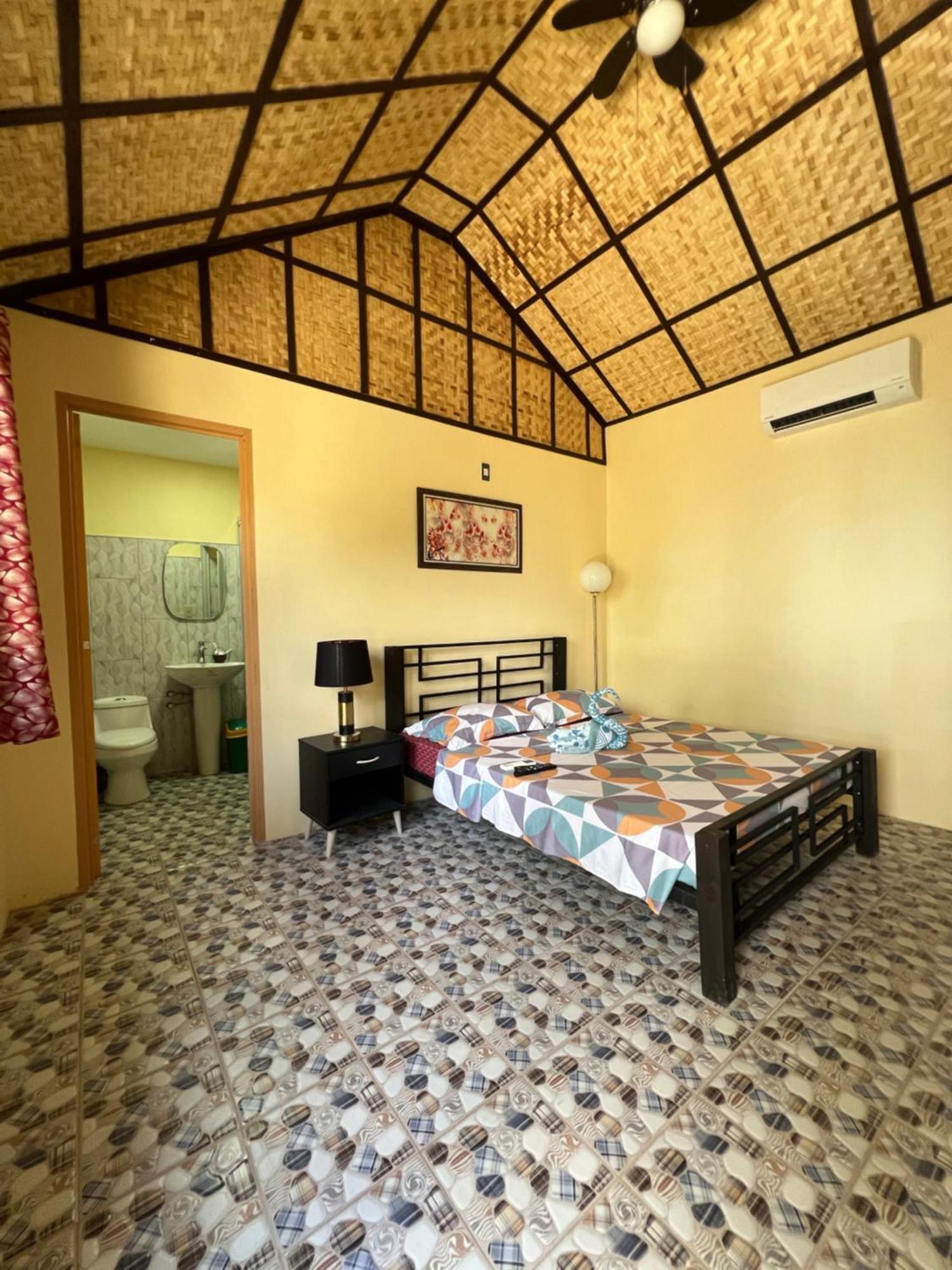 Bamboo Paradise Beach Resort Argao Exteriör bild