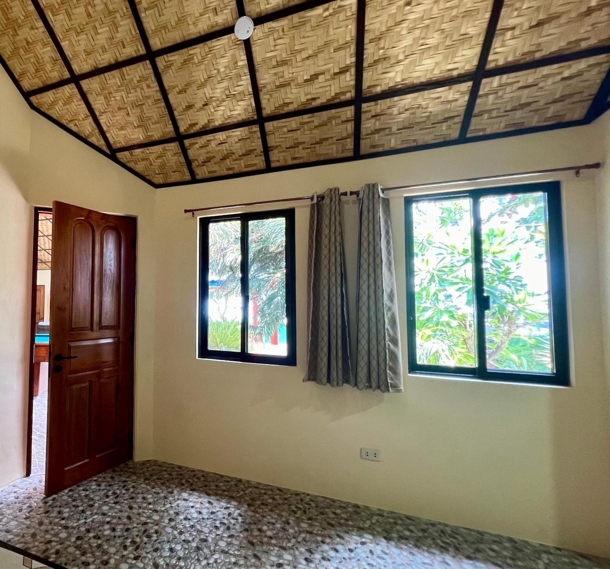 Bamboo Paradise Beach Resort Argao Exteriör bild